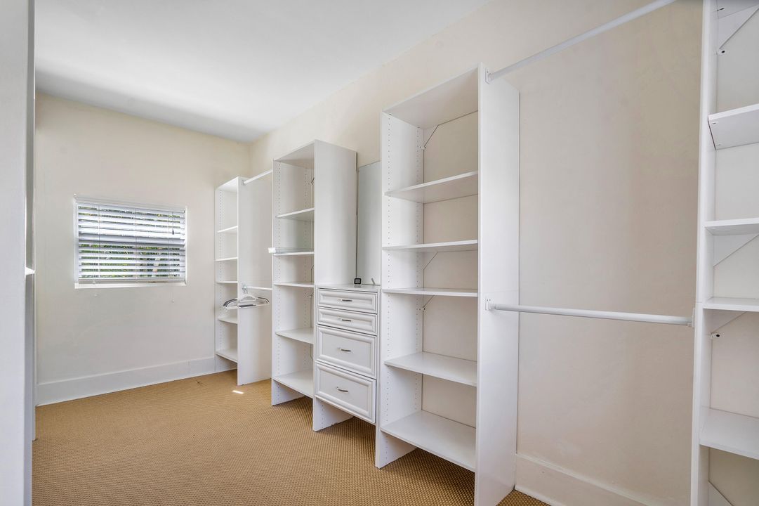 For Rent: $24,000 (3 beds, 2 baths, 2576 Square Feet)