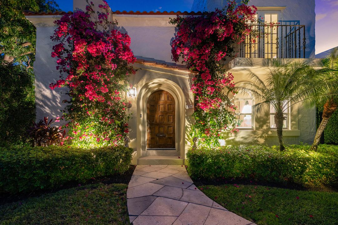 For Rent: $24,000 (3 beds, 2 baths, 2576 Square Feet)