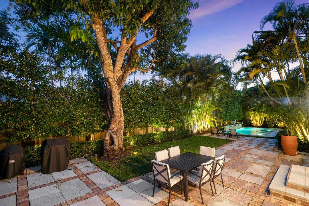 For Rent: $24,000 (3 beds, 2 baths, 2576 Square Feet)