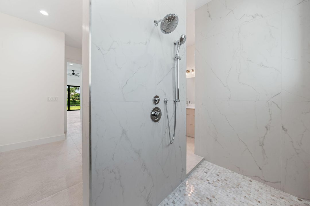 For Sale: $799,000 (4 beds, 3 baths, 2460 Square Feet)