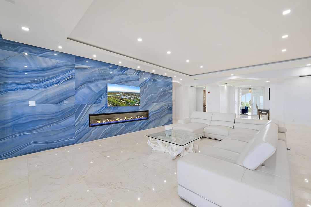 En Renta: $24,000 (4 camas, 4 baños, 4178 Pies cuadrados)