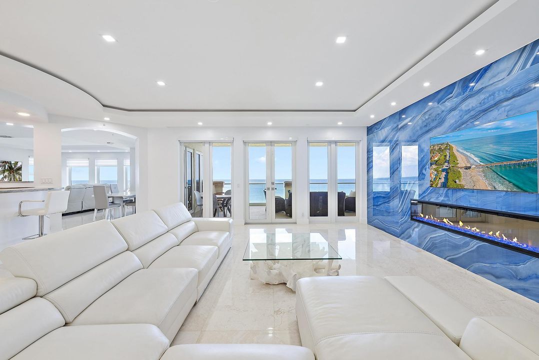 En Renta: $24,000 (4 camas, 4 baños, 4178 Pies cuadrados)