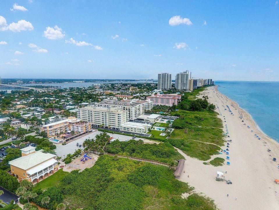 Recently Sold: $380,000 (2 beds, 2 baths, 1191 Square Feet)