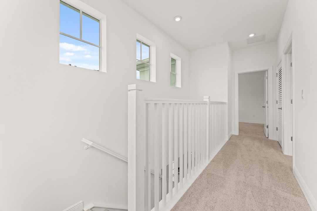 Active With Contract: $484,990 (3 beds, 2 baths, 1870 Square Feet)