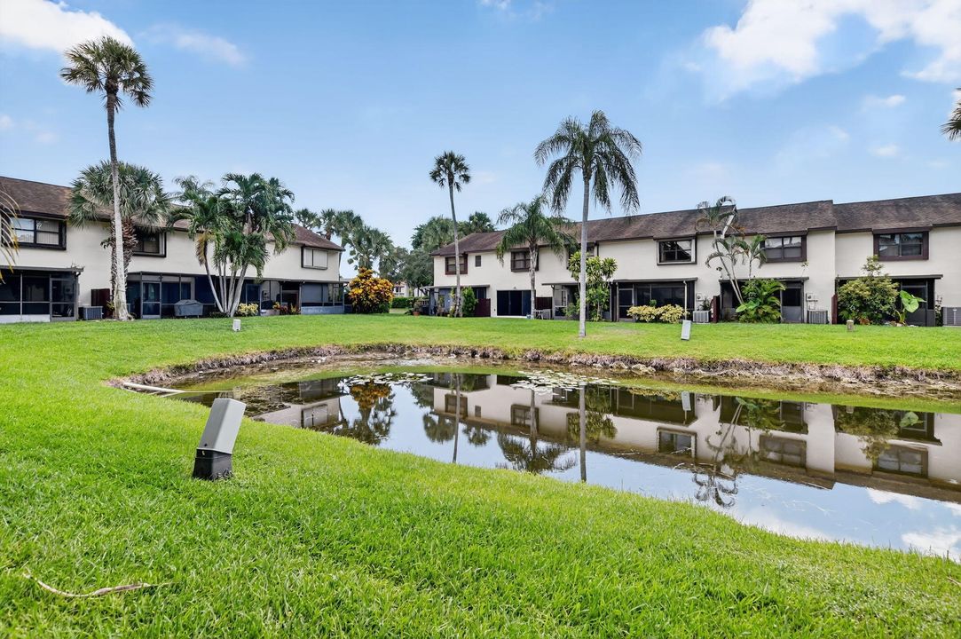 For Sale: $350,000 (2 beds, 2 baths, 1406 Square Feet)