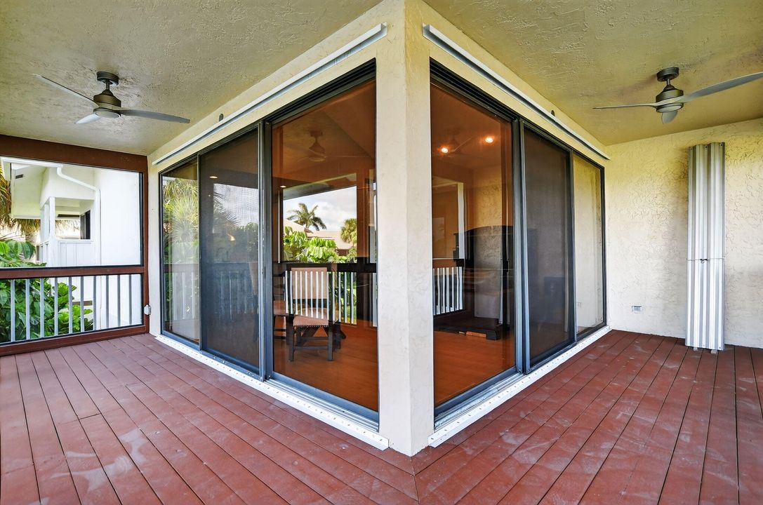 合同活跃: $125,000 (1 贝兹, 1 浴室, 1104 平方英尺)