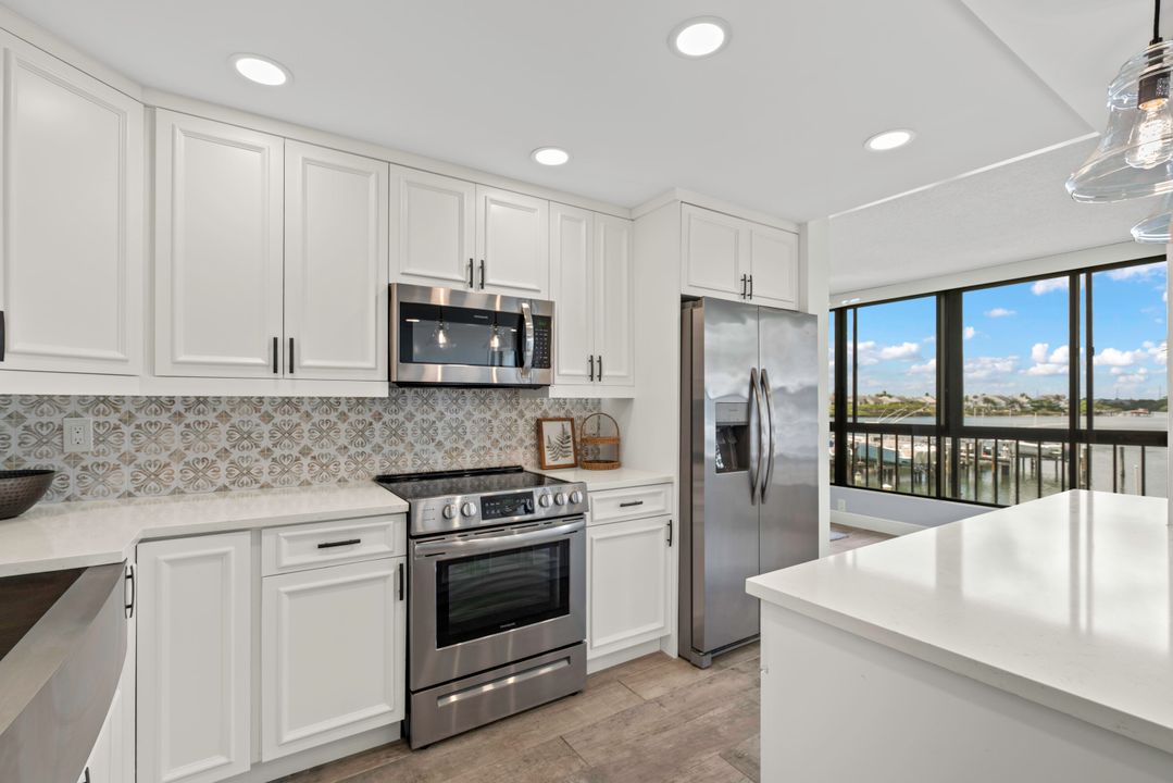 Activo con contrato: $865,000 (2 camas, 2 baños, 1300 Pies cuadrados)