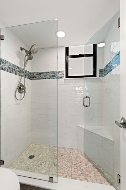 Activo con contrato: $865,000 (2 camas, 2 baños, 1300 Pies cuadrados)