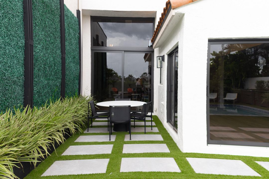 For Sale: $1,500,000 (4 beds, 4 baths, 3167 Square Feet)