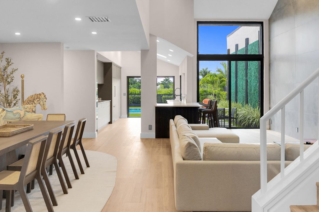 For Sale: $1,500,000 (4 beds, 4 baths, 3167 Square Feet)