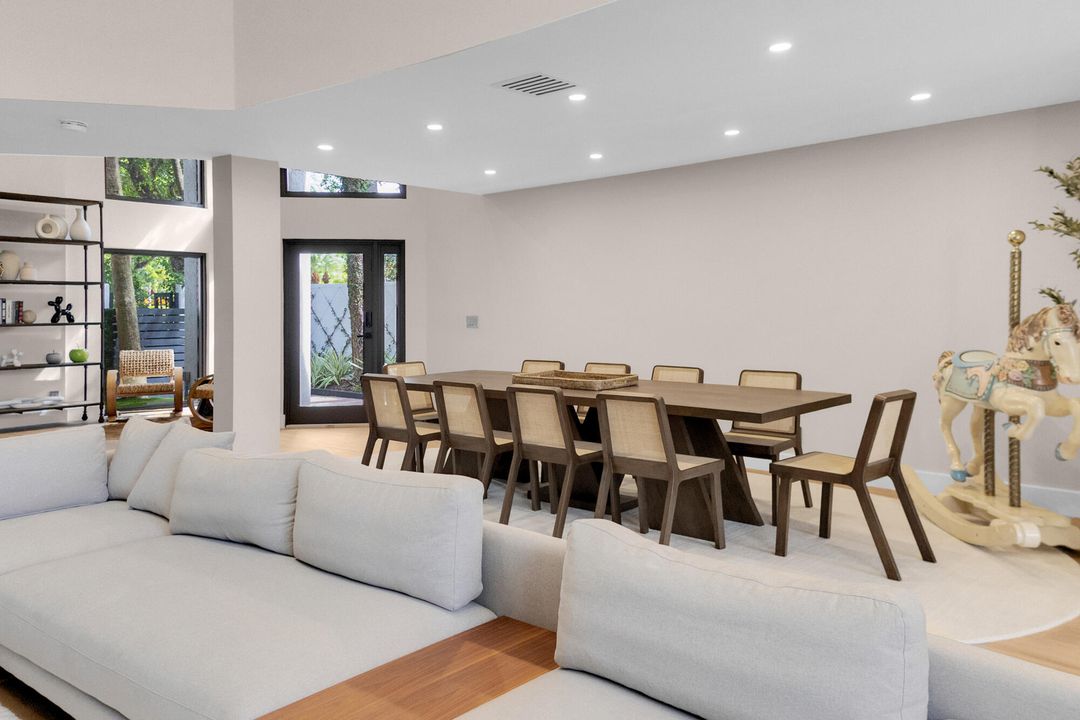 For Sale: $1,500,000 (4 beds, 4 baths, 3167 Square Feet)