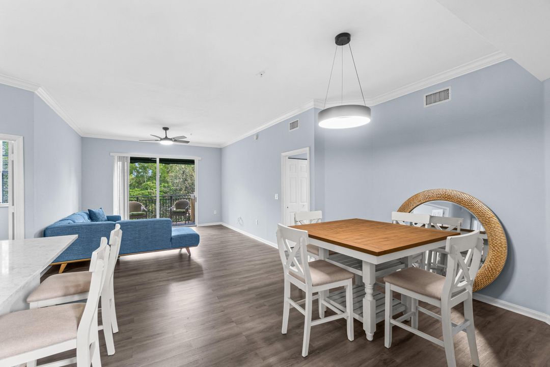 合同活跃: $3,200 (3 贝兹, 2 浴室, 1479 平方英尺)