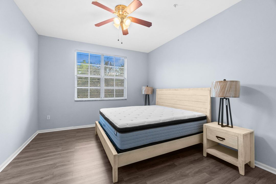 合同活跃: $3,200 (3 贝兹, 2 浴室, 1479 平方英尺)