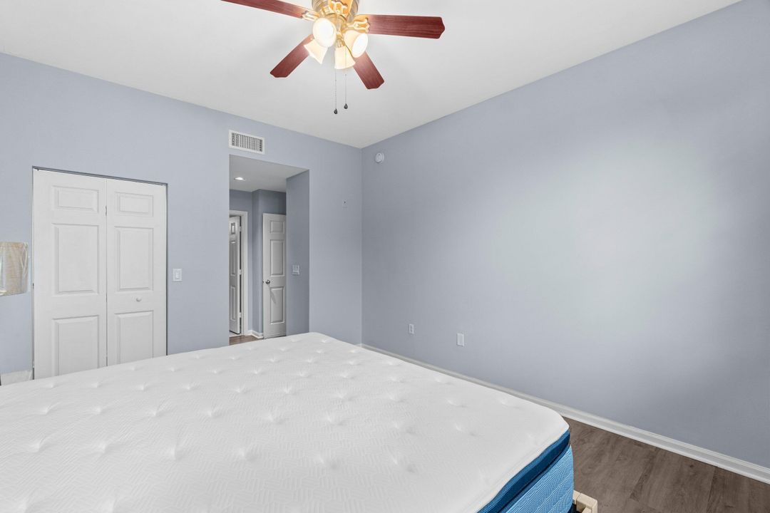 合同活跃: $3,200 (3 贝兹, 2 浴室, 1479 平方英尺)