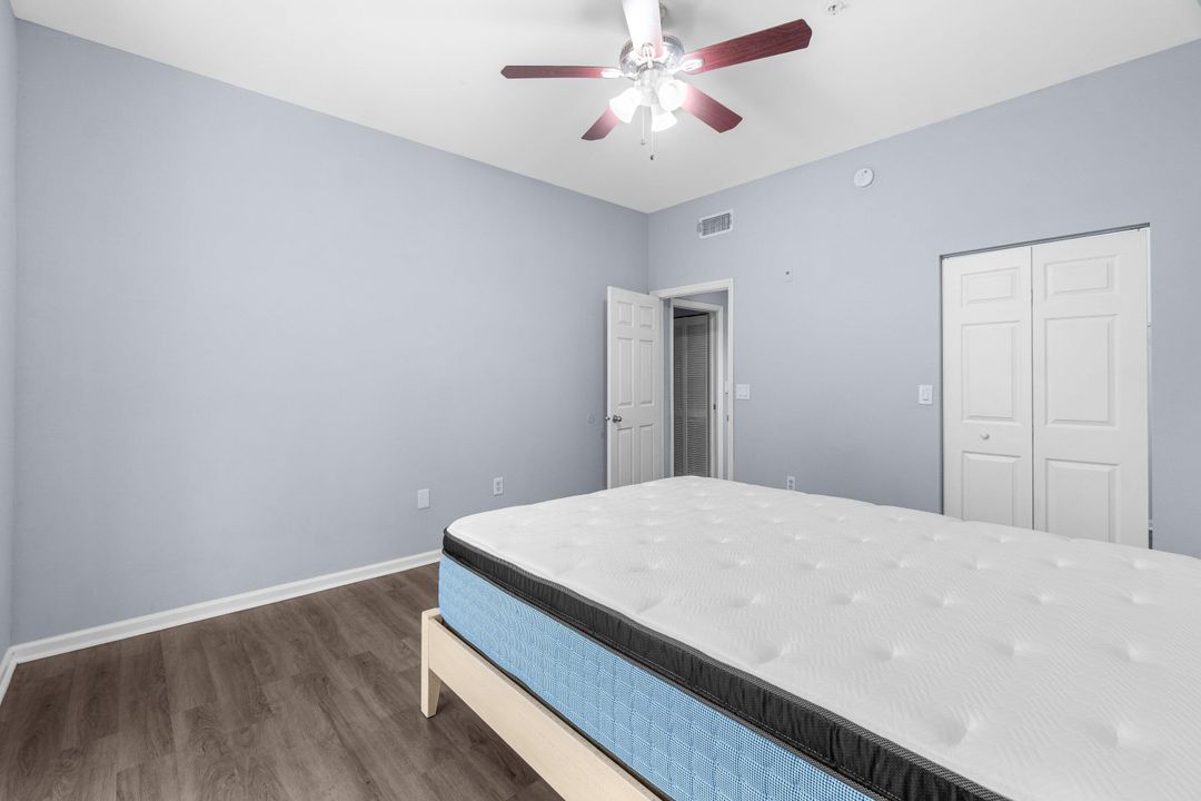 合同活跃: $3,200 (3 贝兹, 2 浴室, 1479 平方英尺)