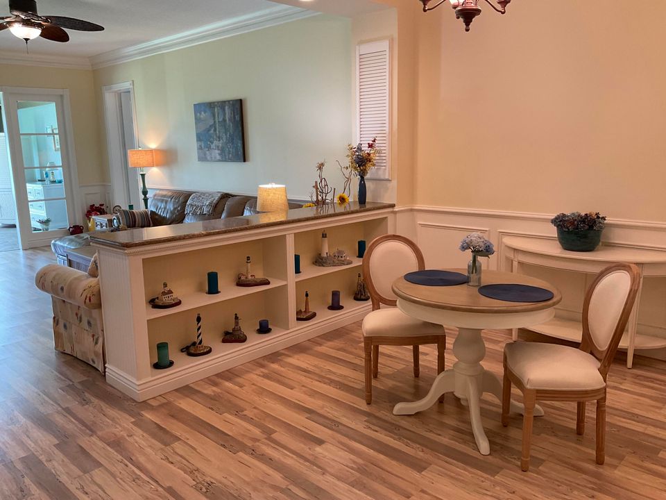 For Sale: $419,000 (2 beds, 2 baths, 1989 Square Feet)