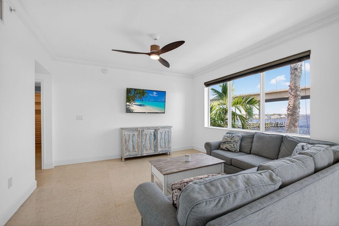 For Rent: $6,500 (3 beds, 2 baths, 1391 Square Feet)