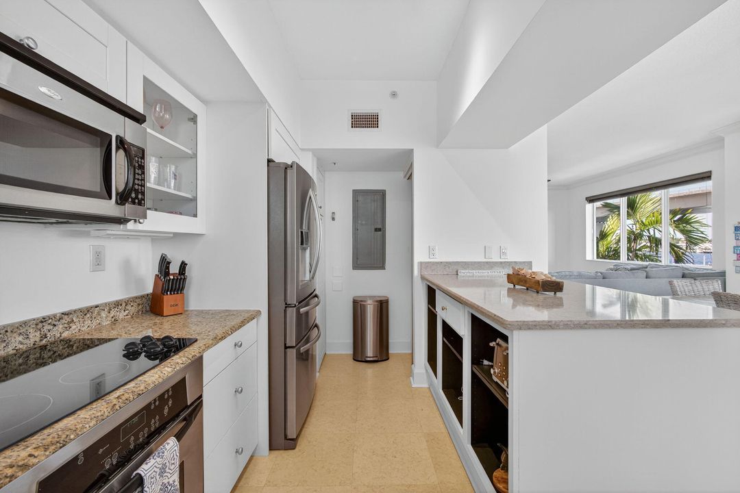 For Rent: $6,500 (3 beds, 2 baths, 1391 Square Feet)