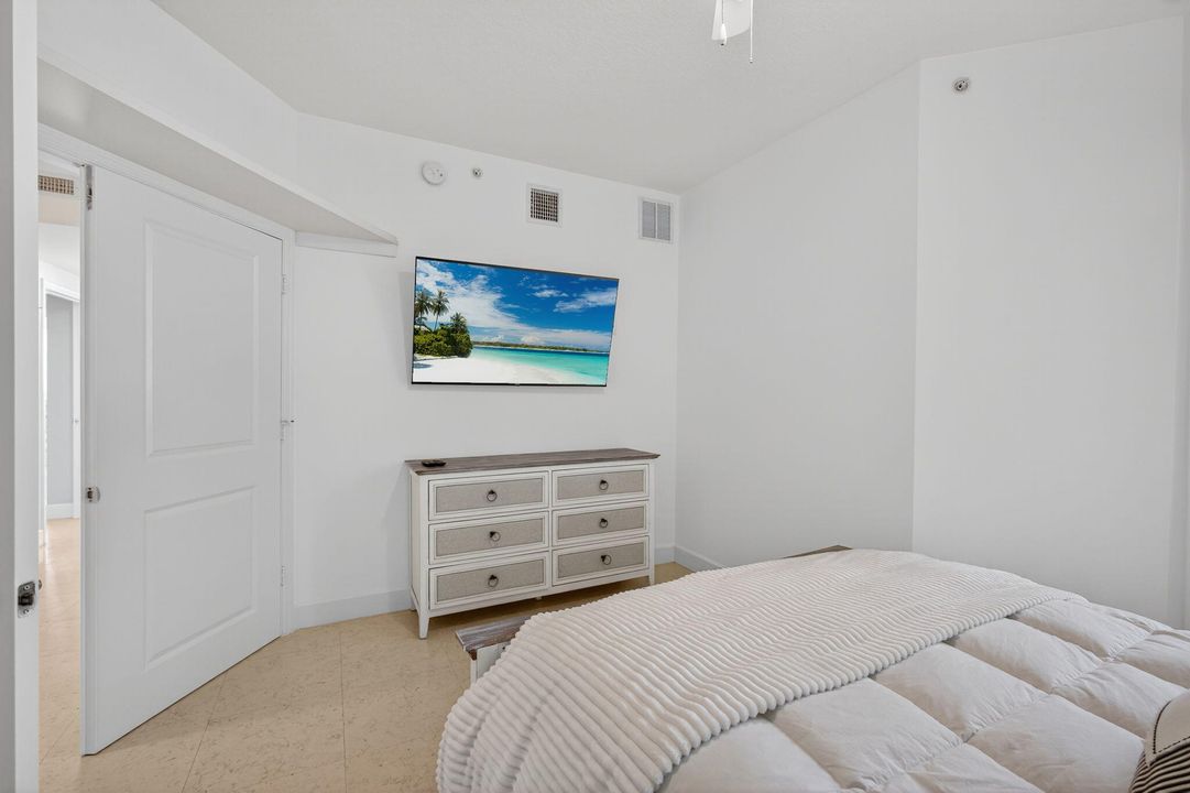 For Rent: $6,500 (3 beds, 2 baths, 1391 Square Feet)