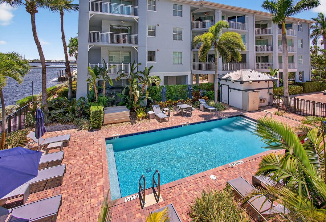 For Rent: $6,500 (3 beds, 2 baths, 1391 Square Feet)