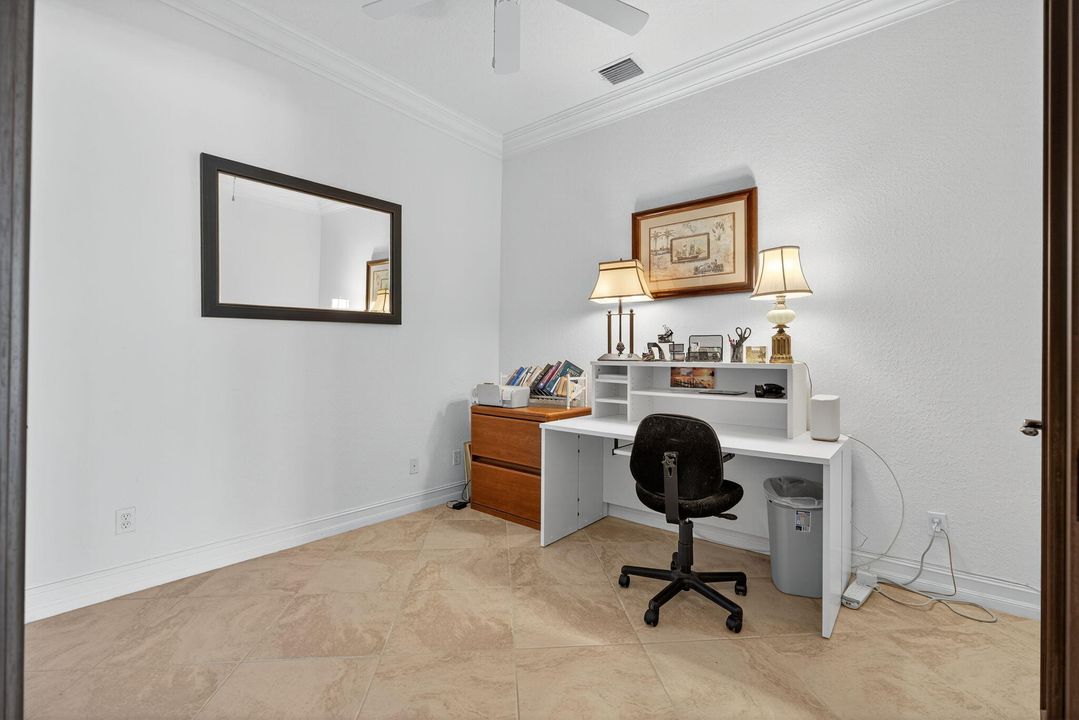 Activo con contrato: $8,500 (3 camas, 2 baños, 3008 Pies cuadrados)