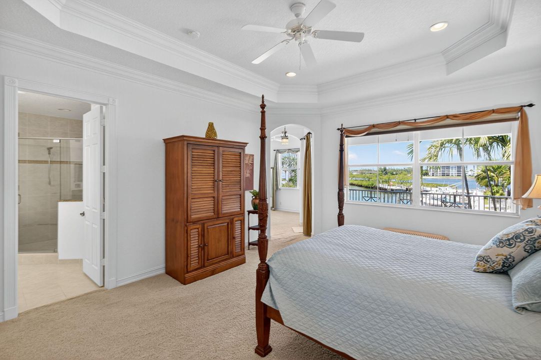 Activo con contrato: $8,500 (3 camas, 2 baños, 3008 Pies cuadrados)