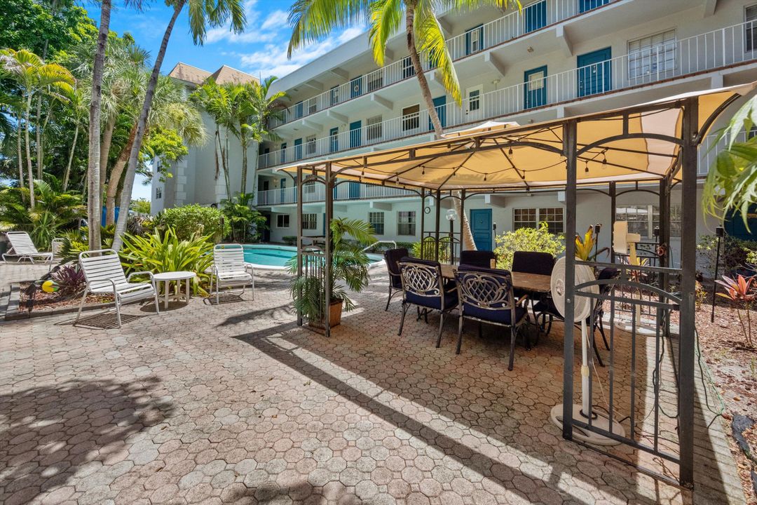 На продажу: $185,000 (1 спален, 1 ванн, 535 Квадратных фут)