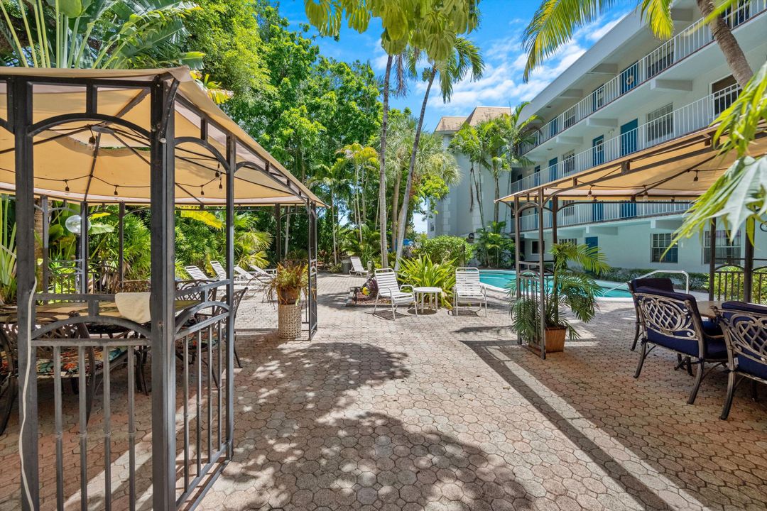 На продажу: $185,000 (1 спален, 1 ванн, 535 Квадратных фут)