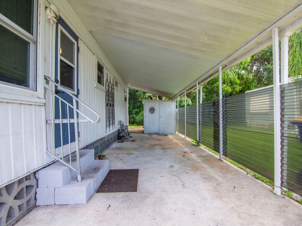 For Sale: $80,000 (2 beds, 2 baths, 984 Square Feet)