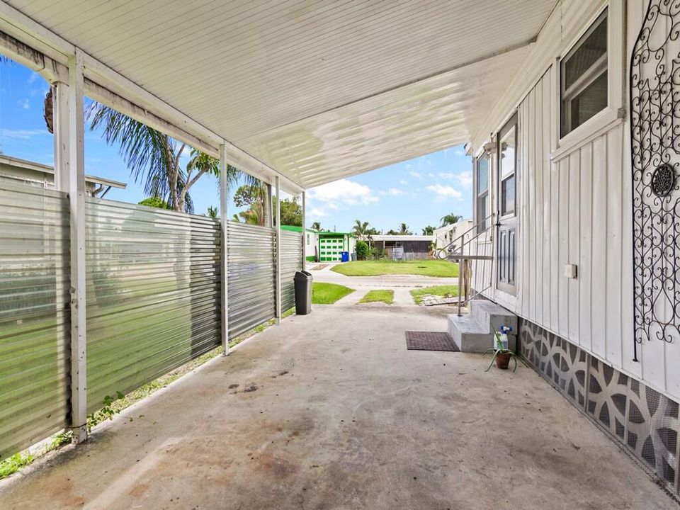 For Sale: $80,000 (2 beds, 2 baths, 984 Square Feet)