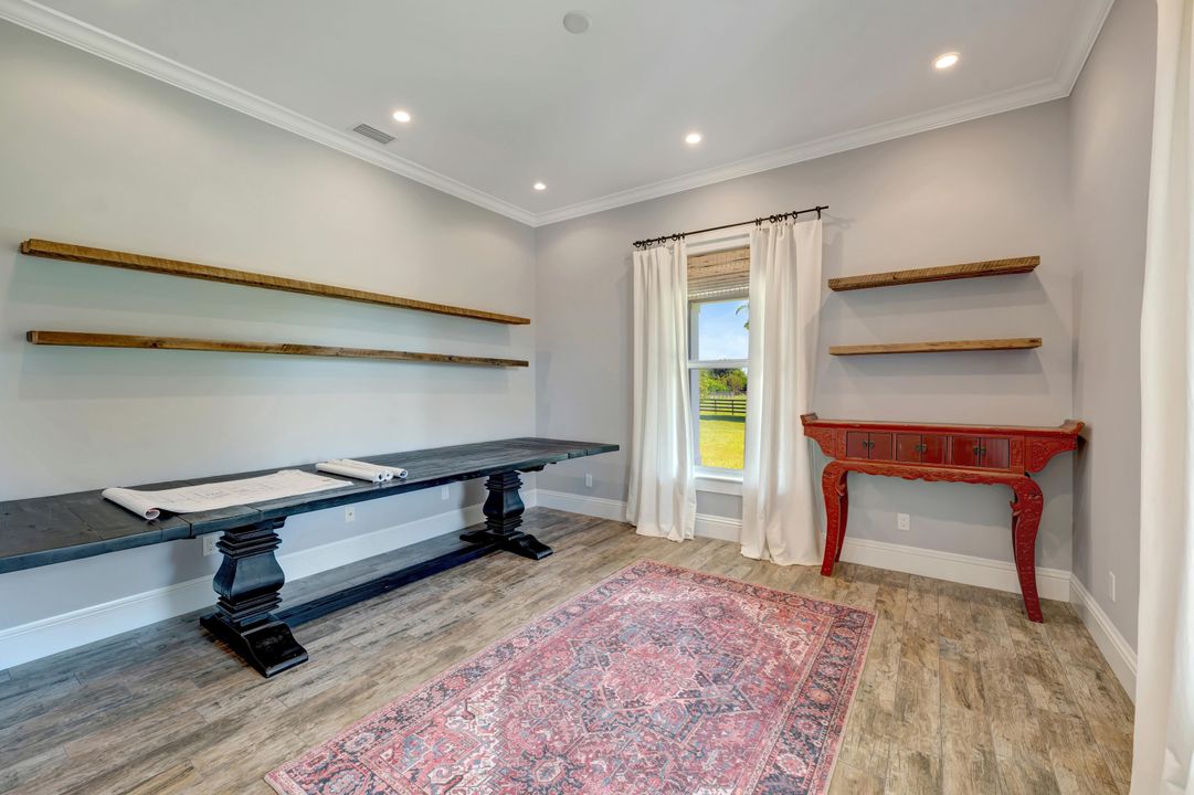 For Sale: $2,095,000 (4 beds, 3 baths, 4290 Square Feet)