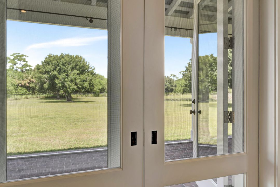 For Sale: $2,095,000 (4 beds, 3 baths, 4290 Square Feet)