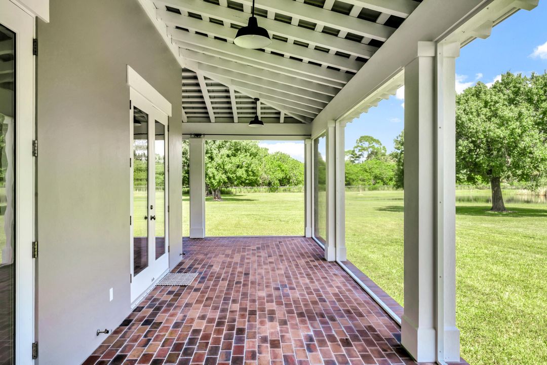 For Sale: $2,095,000 (4 beds, 3 baths, 4290 Square Feet)