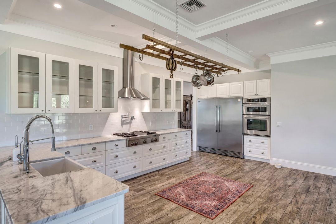 For Sale: $2,095,000 (4 beds, 3 baths, 4290 Square Feet)