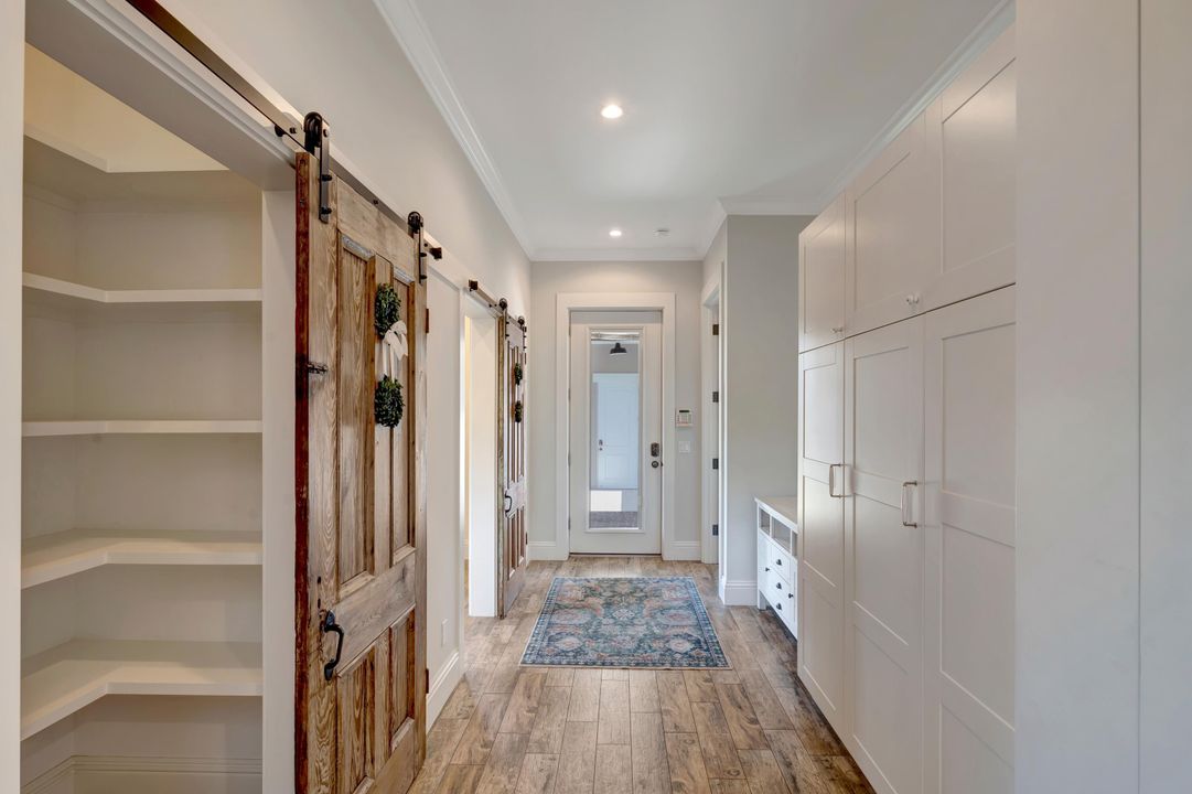 For Sale: $2,095,000 (4 beds, 3 baths, 4290 Square Feet)