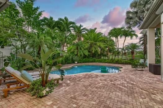 Active With Contract: $2,450,000 (3 beds, 4 baths, 3433 Square Feet)