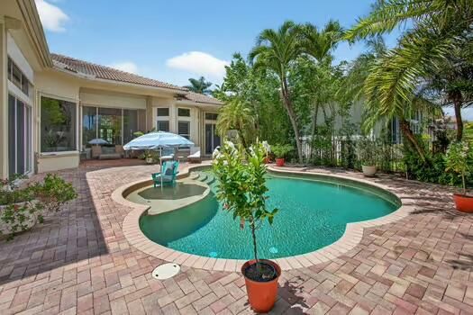 Active With Contract: $2,450,000 (3 beds, 4 baths, 3433 Square Feet)
