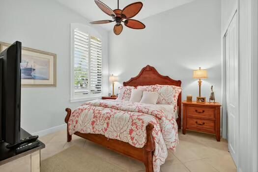 Active With Contract: $2,450,000 (3 beds, 4 baths, 3433 Square Feet)