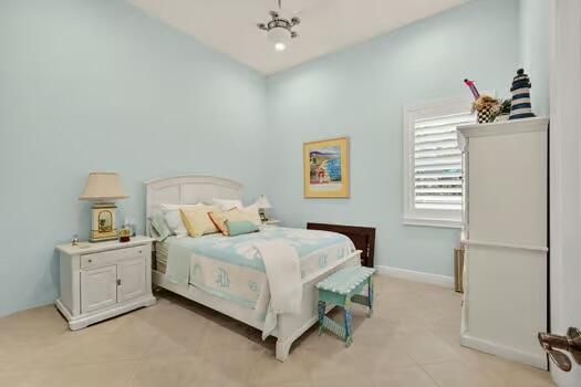 Active With Contract: $2,450,000 (3 beds, 4 baths, 3433 Square Feet)