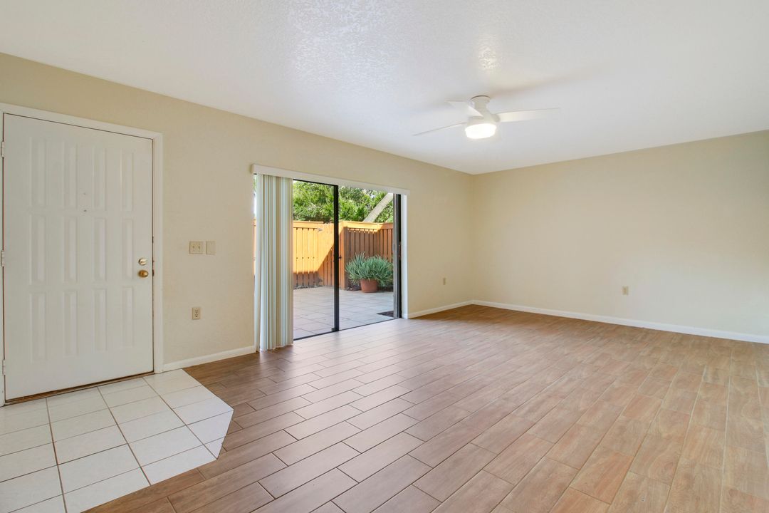 待售: $335,000 (2 贝兹, 2 浴室, 1325 平方英尺)