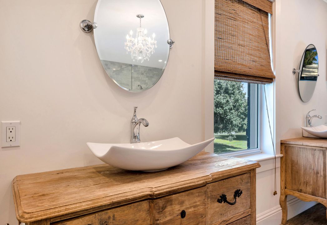 For Sale: $2,095,000 (4 beds, 3 baths, 4290 Square Feet)