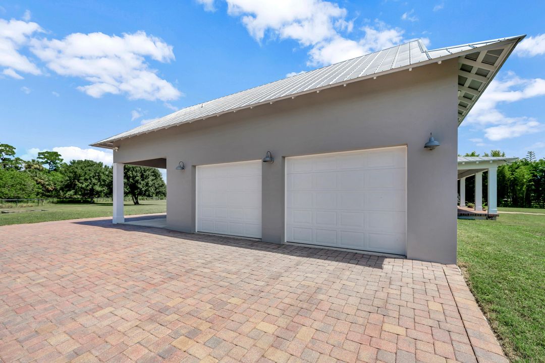 For Sale: $2,095,000 (4 beds, 3 baths, 4290 Square Feet)