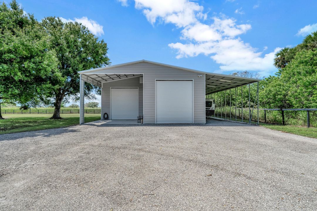 For Sale: $2,095,000 (4 beds, 3 baths, 4290 Square Feet)