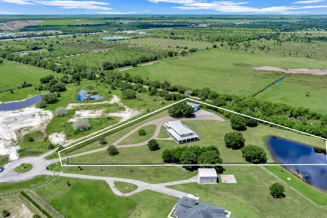 For Sale: $2,095,000 (4 beds, 3 baths, 4290 Square Feet)