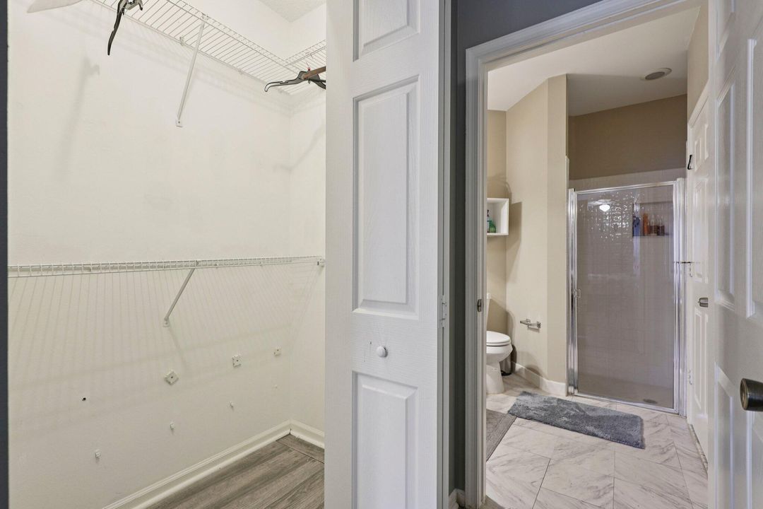 合同活跃: $365,000 (2 贝兹, 2 浴室, 1244 平方英尺)