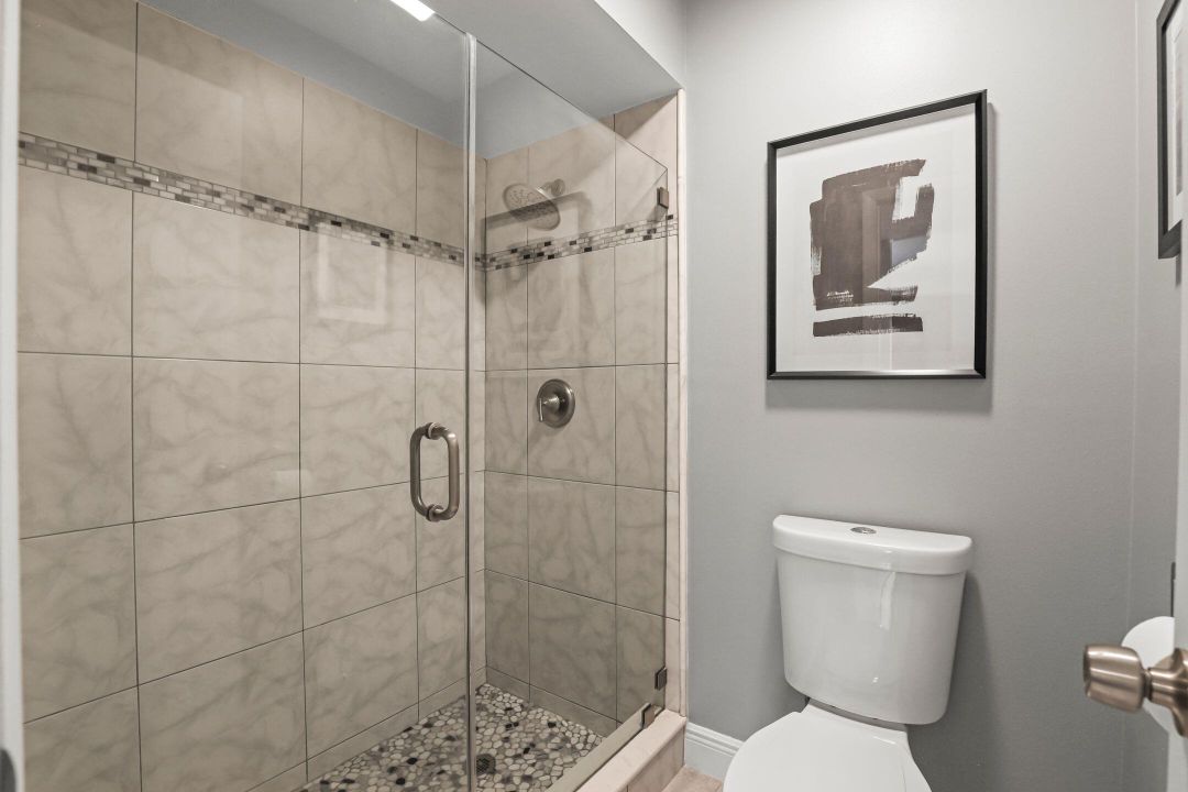 Activo con contrato: $319,900 (2 camas, 2 baños, 1331 Pies cuadrados)