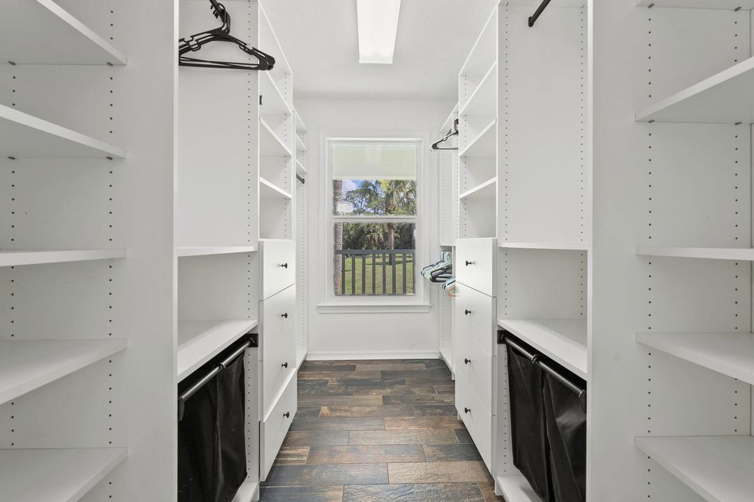 For Sale: $1,490,000 (4 beds, 2 baths, 3000 Square Feet)