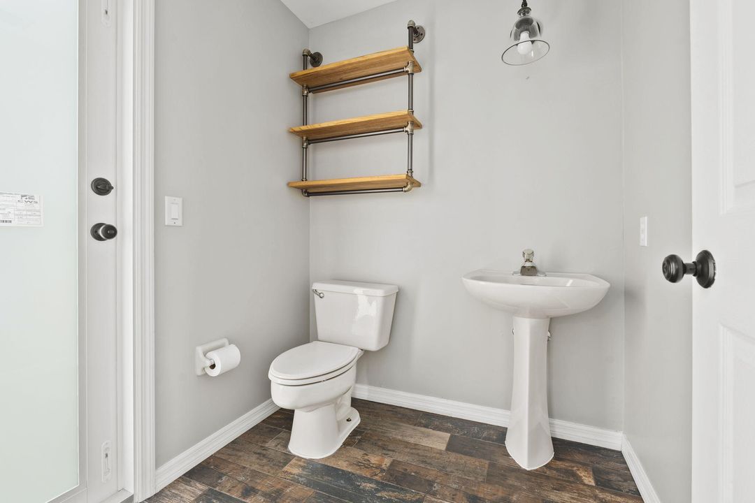 For Sale: $1,490,000 (4 beds, 2 baths, 3000 Square Feet)