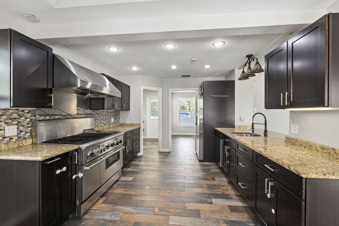 For Sale: $1,490,000 (4 beds, 2 baths, 3000 Square Feet)