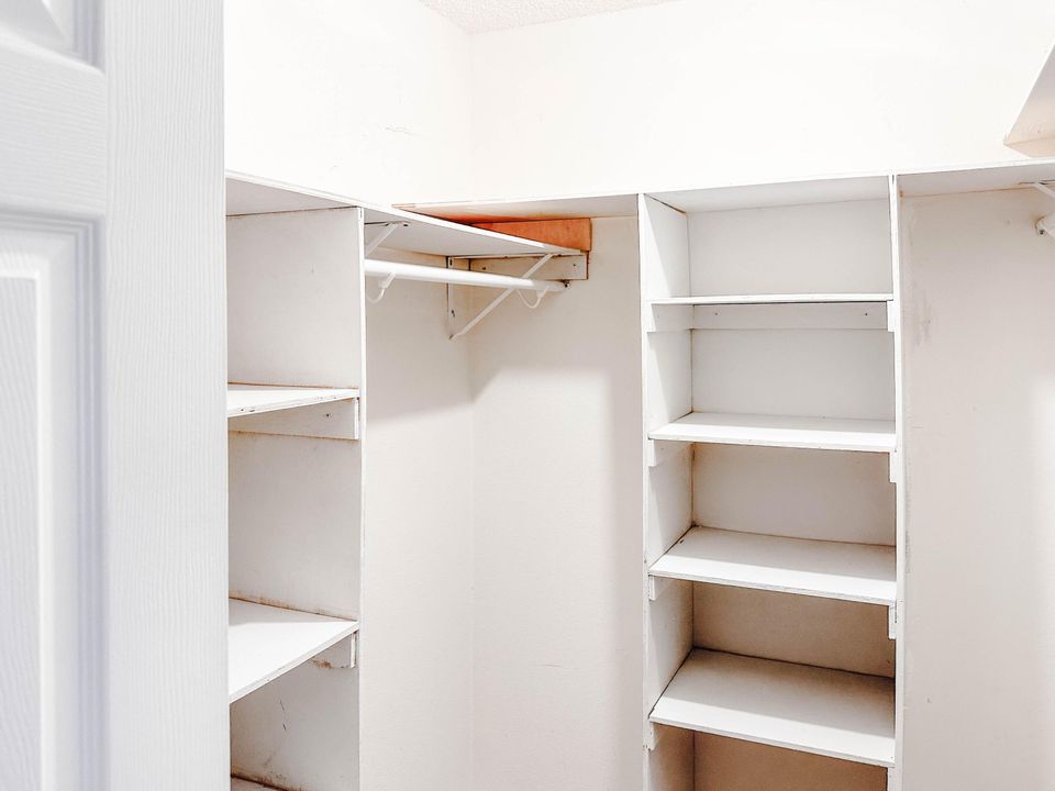 出租: $2,000 (3 贝兹, 2 浴室, 1404 平方英尺)